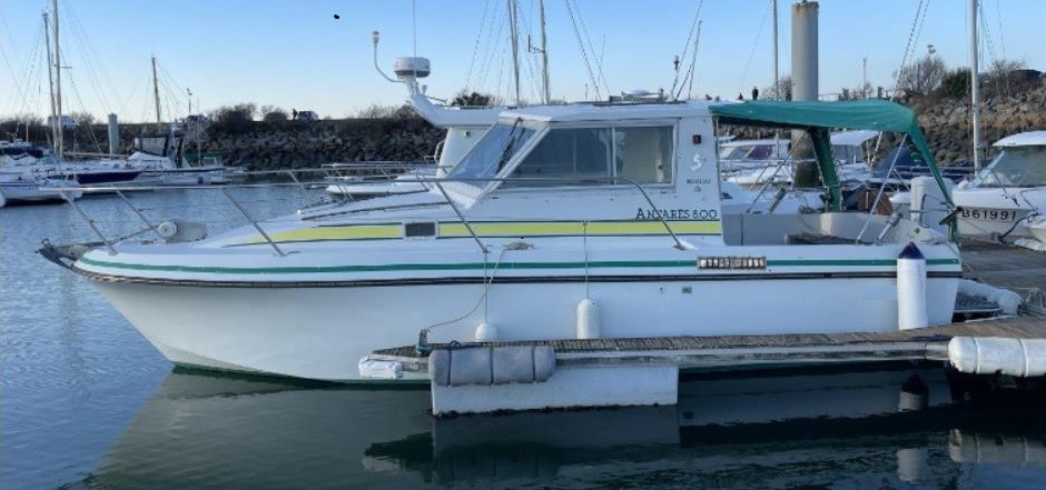 slider 0 Beneteau Antares 800